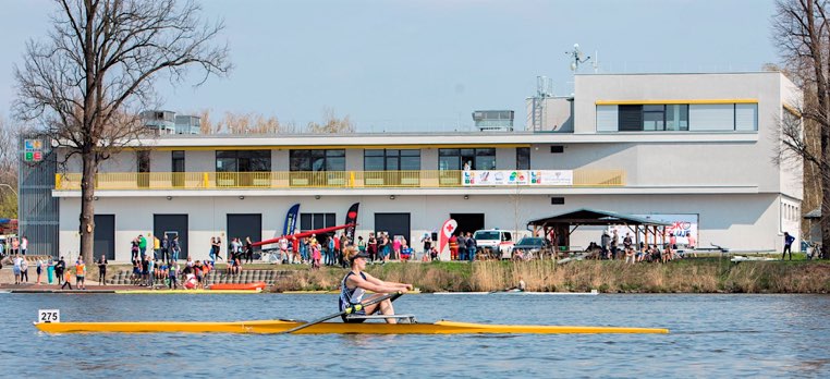 Rychlé jarní Labe ve Štětí doneslo české veslaře k titulům na dlouhé trati