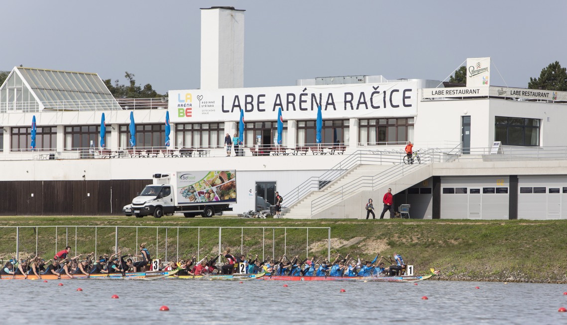 Labe aréna Račice