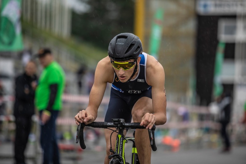 Sportovní svazy by měly spolupracovat a vzájemně se podporovat při budování a využívání sportovních areálů