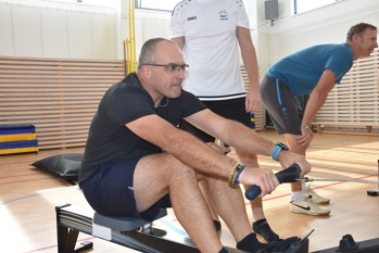 2021|09 - Ředitelé v Labe aréně Štětí vyzkoušeli trenažery 2021|09 - Ředitelé v Labe aréně Štětí vyzkoušeli trenažery